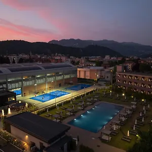 Hotel Hills, Como